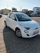 Fiat 500e 42 kWh, CarPlay, RFK, PDC, SHZ